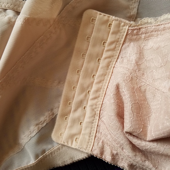 Plus size no-wire sports bra size 50C - Picture 2 of 8